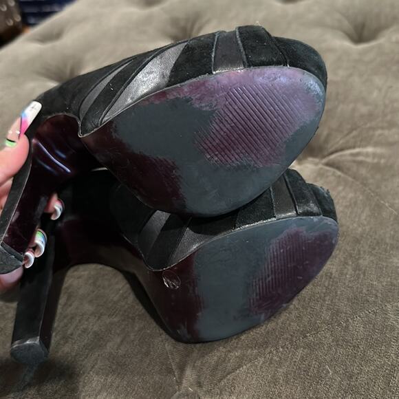 Jessica Simpson black heels size 8 - Picture 3 of 3